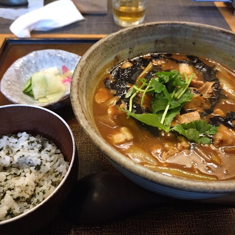 鹿野島産豚の黒カレー南蛮(そば道 東京蕎麦style 大井町本店)
