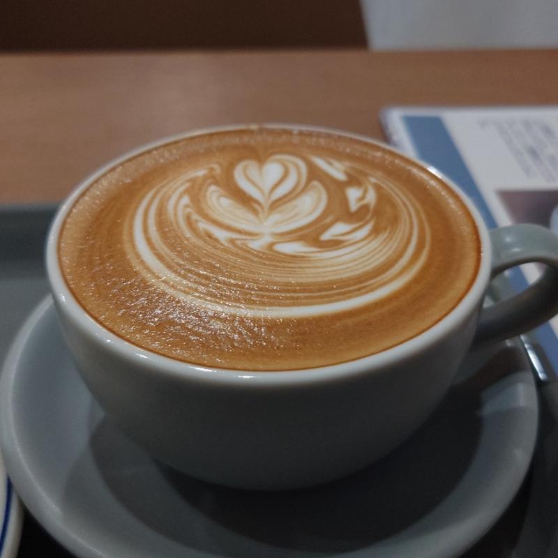 カフェラテ(VENDOR CAFE&STORE)