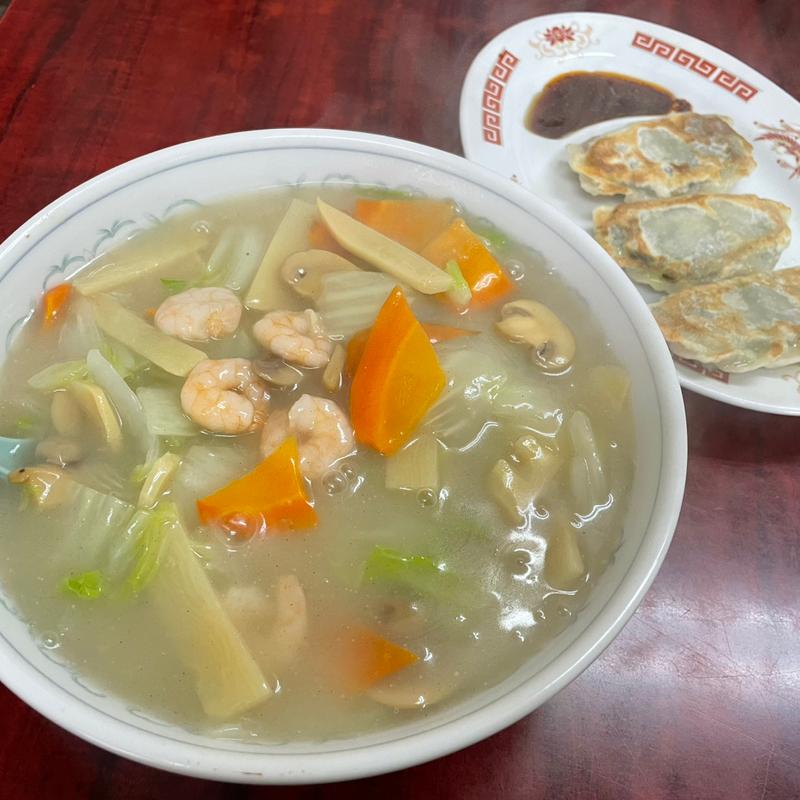 エビタンメンとニラ玉子餃子(餃子王 )