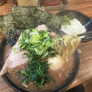 特製ラーメン並(横浜家系らーめん 二代目武道家)