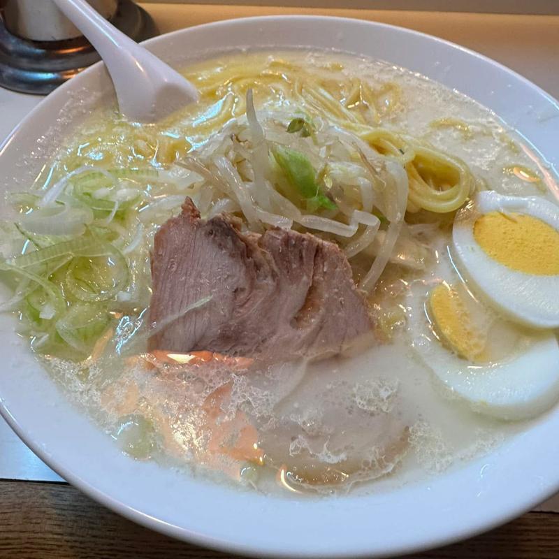 牛乳ラーメン(こぐま)