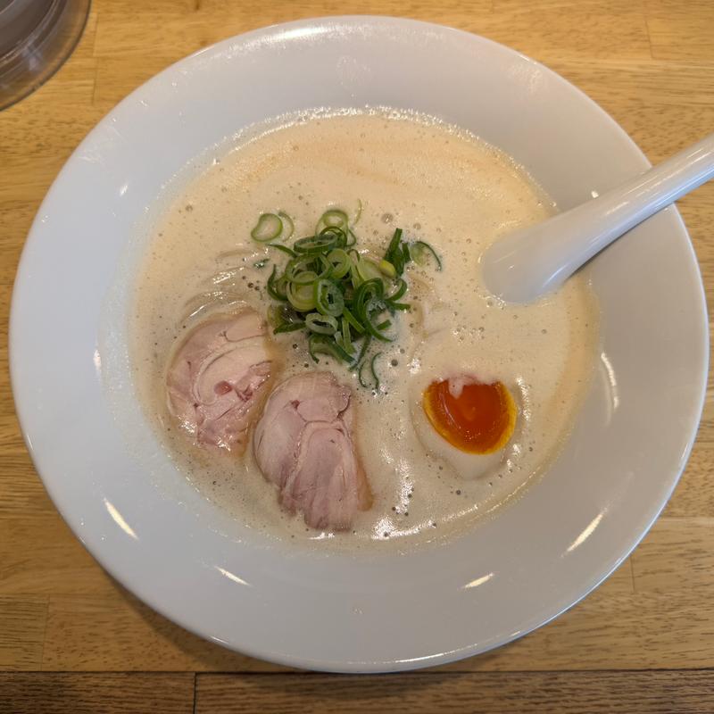 出汁と鶏白湯らーめん(くぼた製麺処)