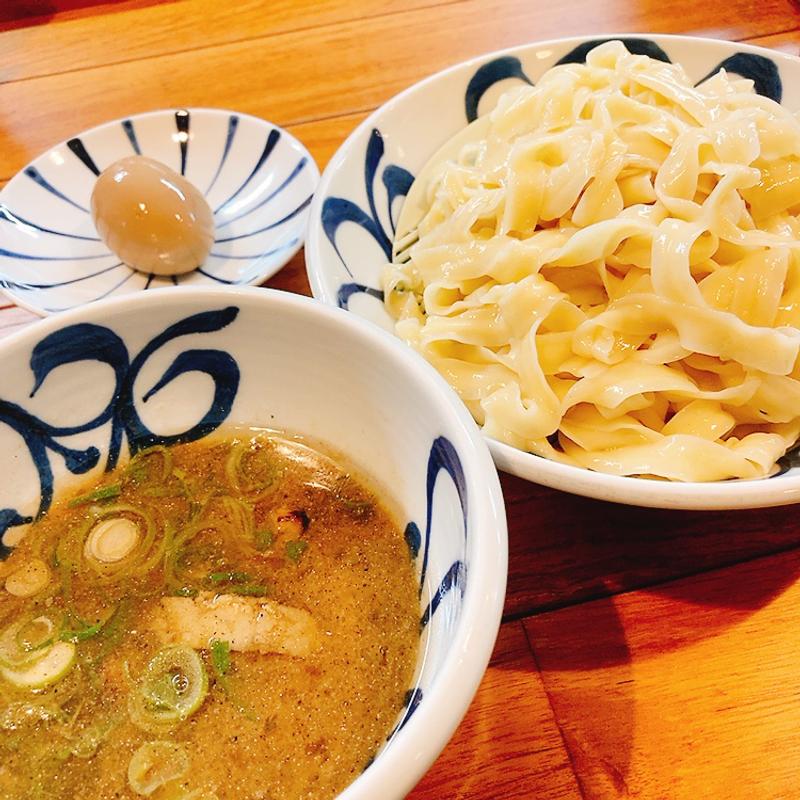 つけそば平打麺煮玉子トッピング(油そば周月 中広店)