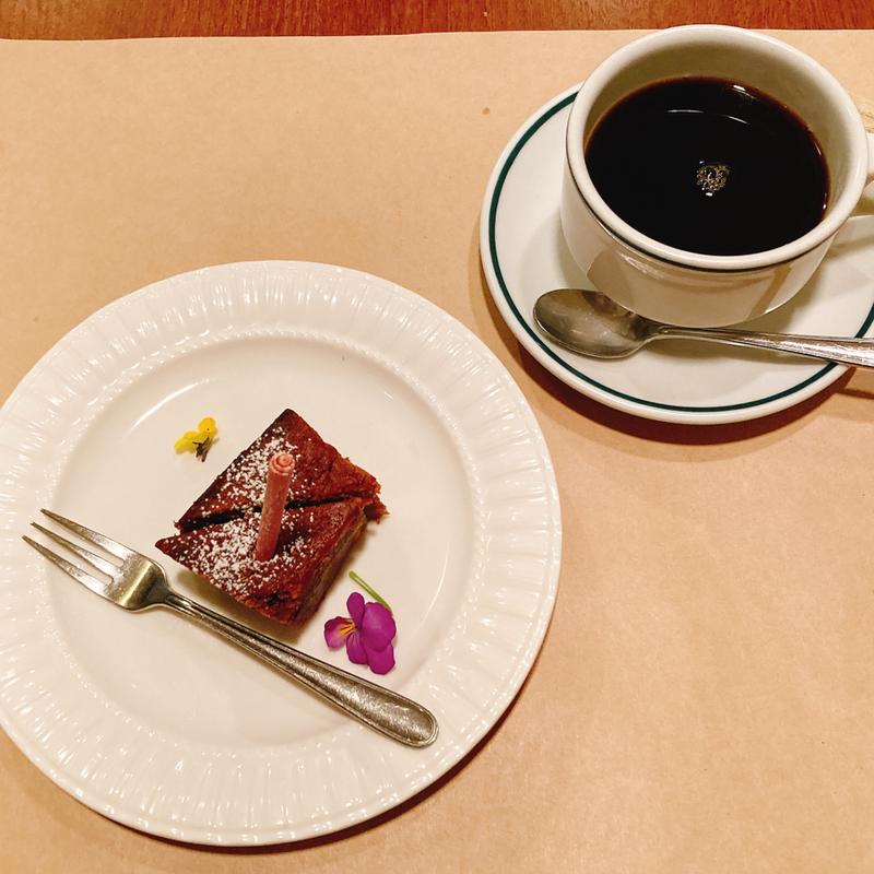 オレンジチョコレート、ホットコーヒー(Altopascio（アルトパッショ）)