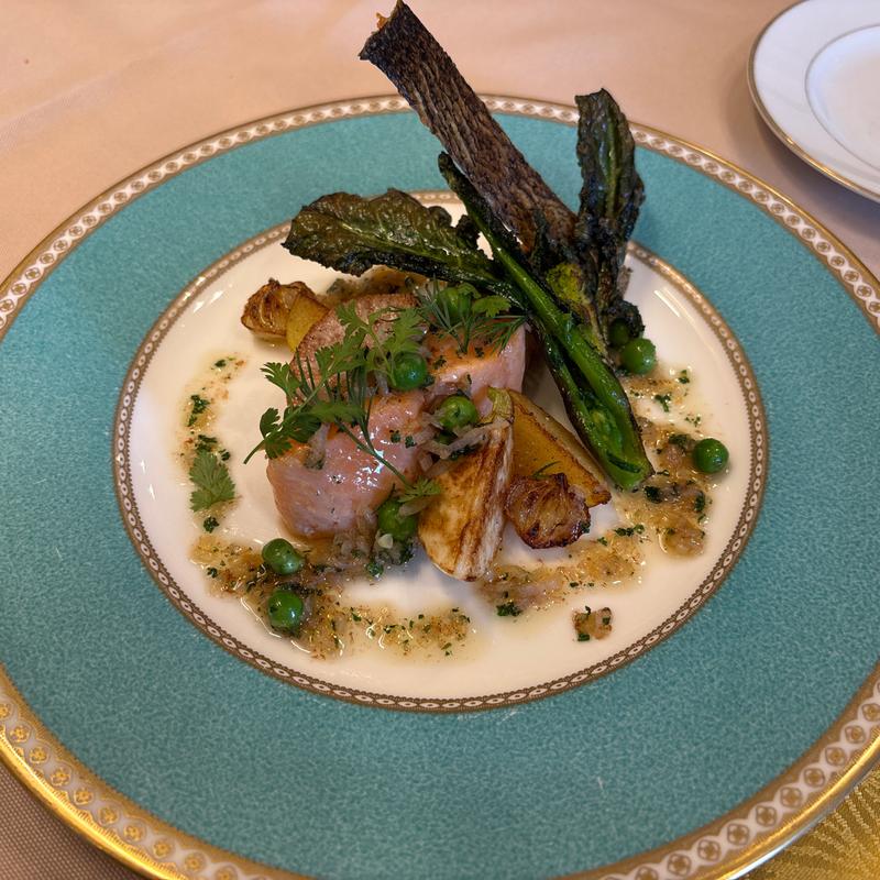 佐久穂の信州サーモンのポワレ,焦がしバターソース(ル・カレ （Le Carre）)