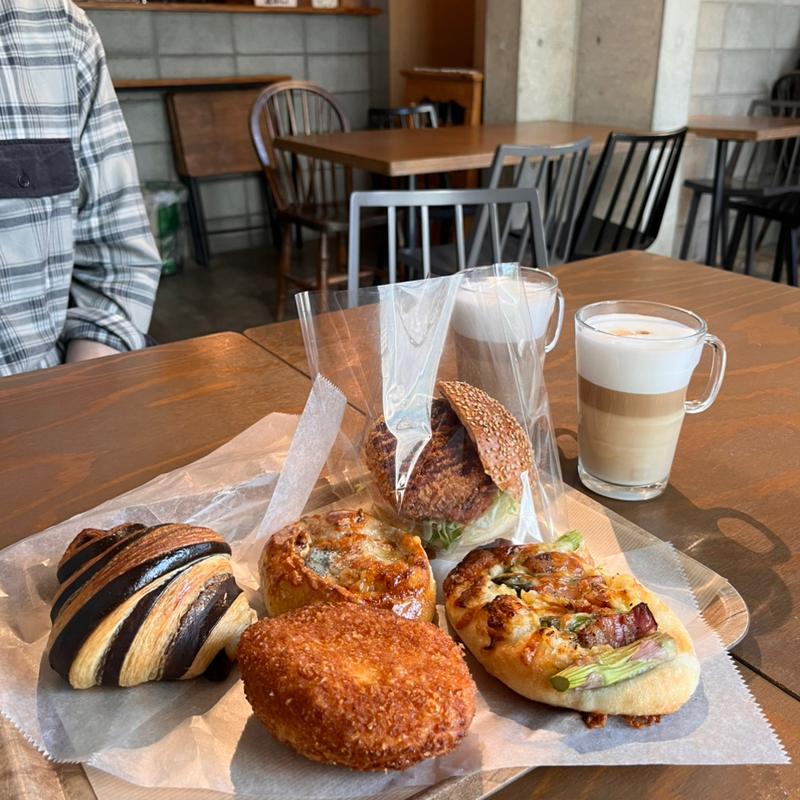 カレーパン(ゴンノ ベーカリー マーケット （gonno bakery market）)