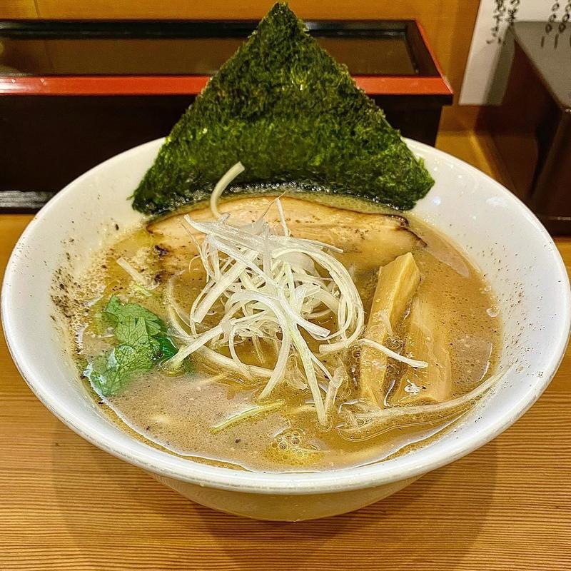煮込み醤油そば(らーめん工房 麺作)