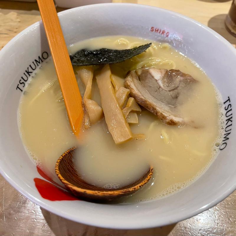九十九とんこつラーメン (九十九ラーメン 恵比寿本店)