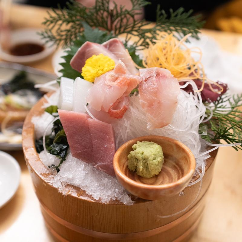 刺身の桶盛り(海鮮めし処 酒処 大衆富士食堂)