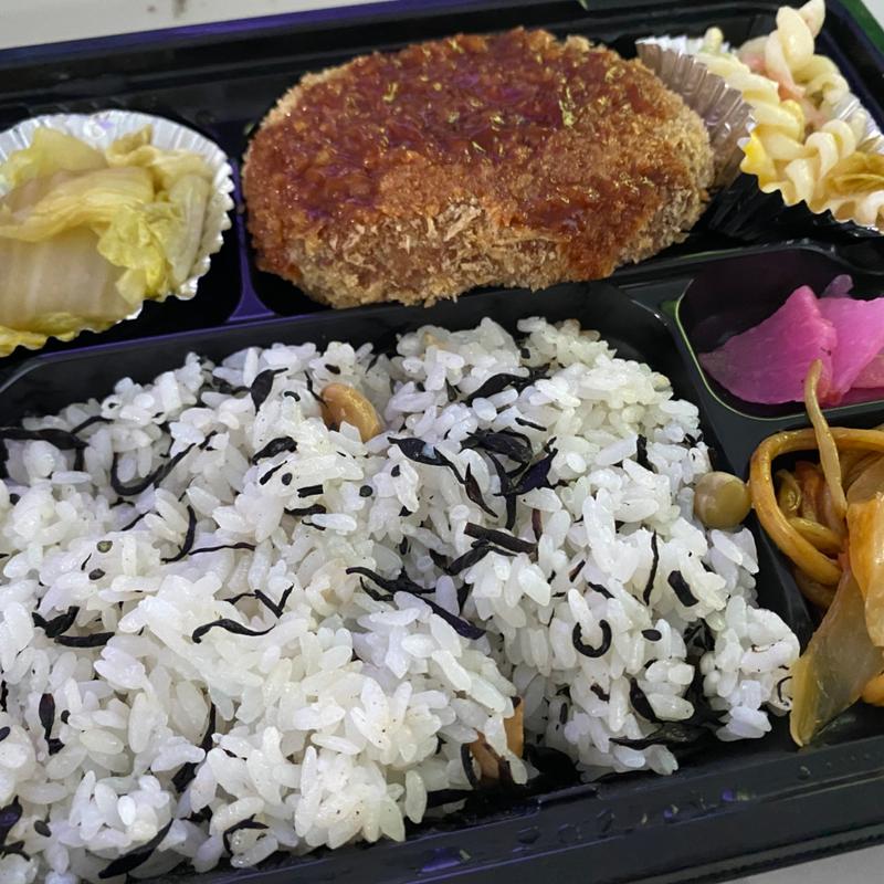 チーズメンチカツ弁当(大吉本店)