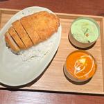 ダブル　カレー　カツ