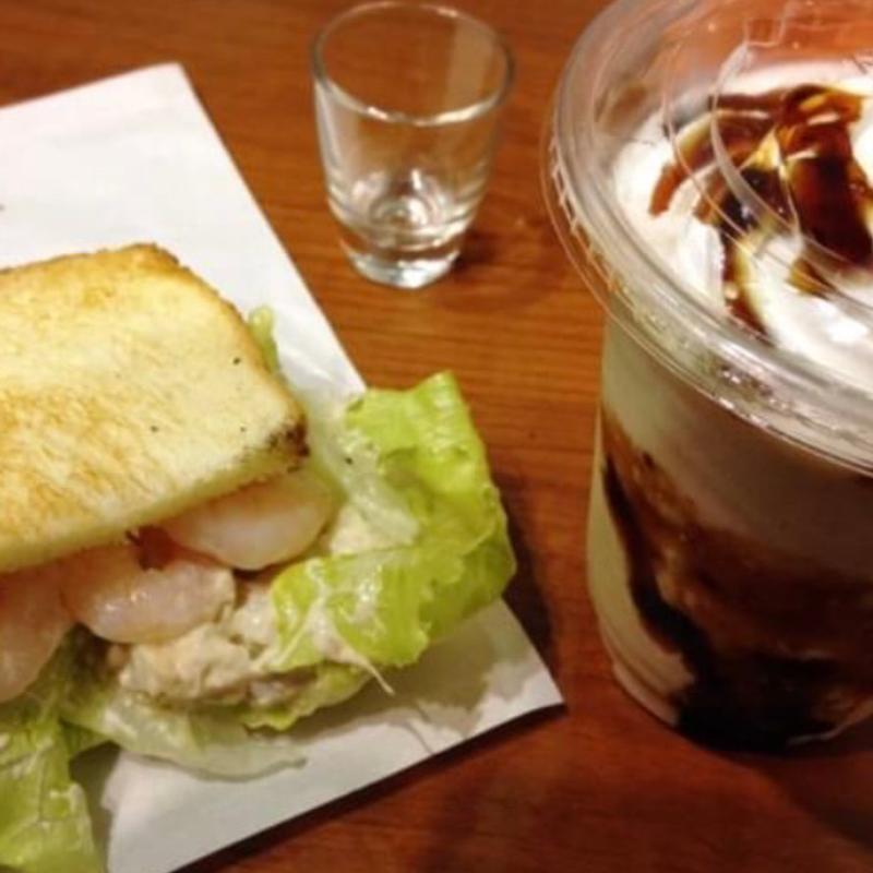 エビツナサンド(カフェ・ド・クリエATC店)