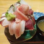 海鮮丼