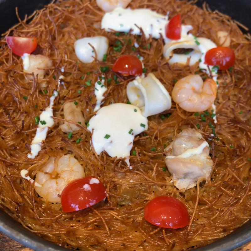 パスタのパエリア フィデア(BIKiNi SIS)