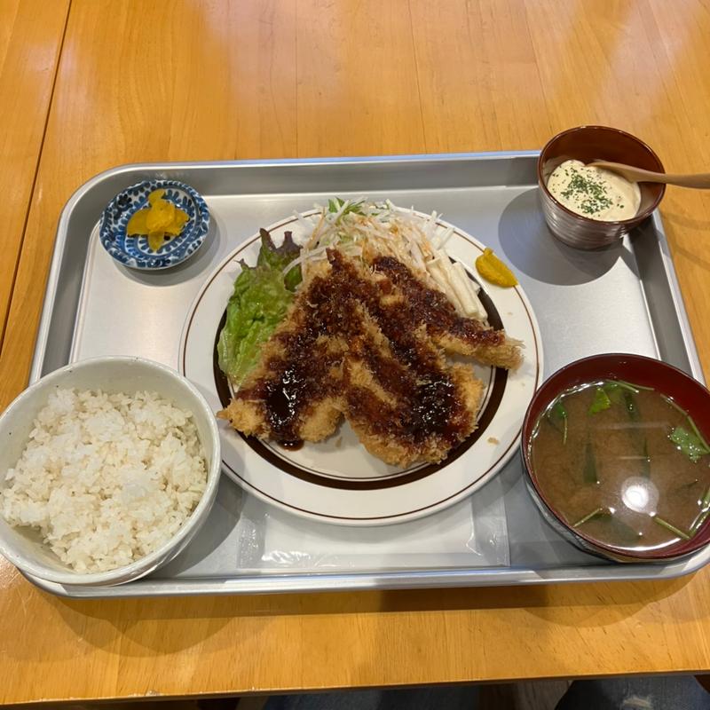 とりかつ定食(マゴコロ)