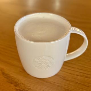 いちご桜ソイラテ(スターバックスコーヒー 銀座 蔦屋書店)