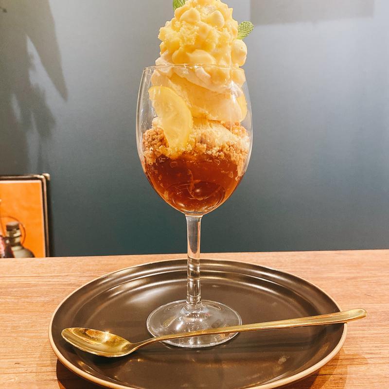 季節のパフェ(TRUM)