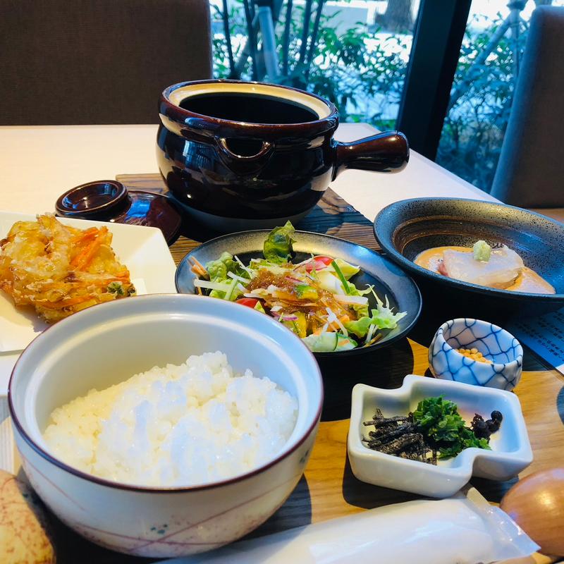 鯛茶漬け(レストラン楓川)