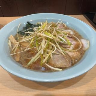 醤油ネギラーメン(うまいやばいラーメンショップ八峯)