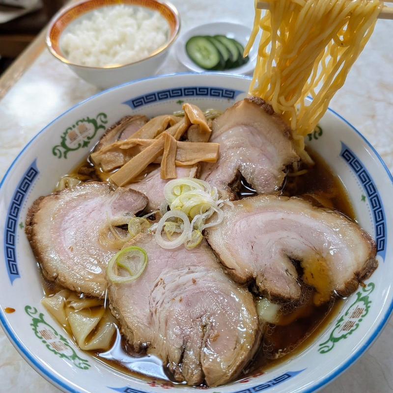 チャーシューワンタンメン 小ライス(晴来軒)