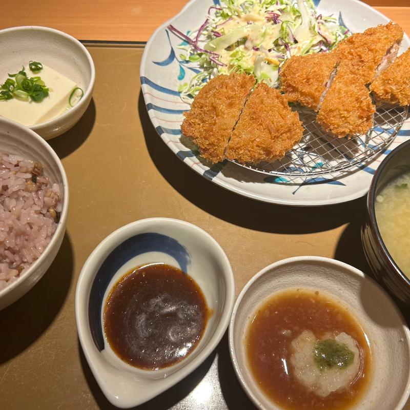 三元豚のひれかつ定食(やよい軒 日野店)
