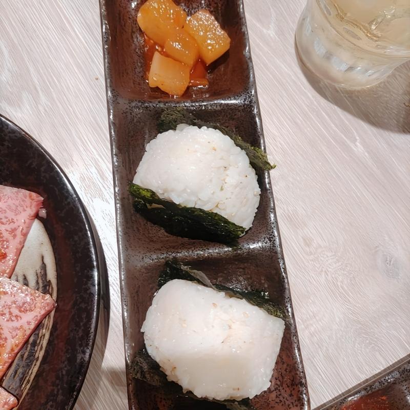 おにぎり(焼肉 三水苑 広瀬通り)