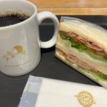 BLTサンド(Caffe LAT25°(カフェ ラット ニジュウゴド)羽田空港第一ターミナル店)