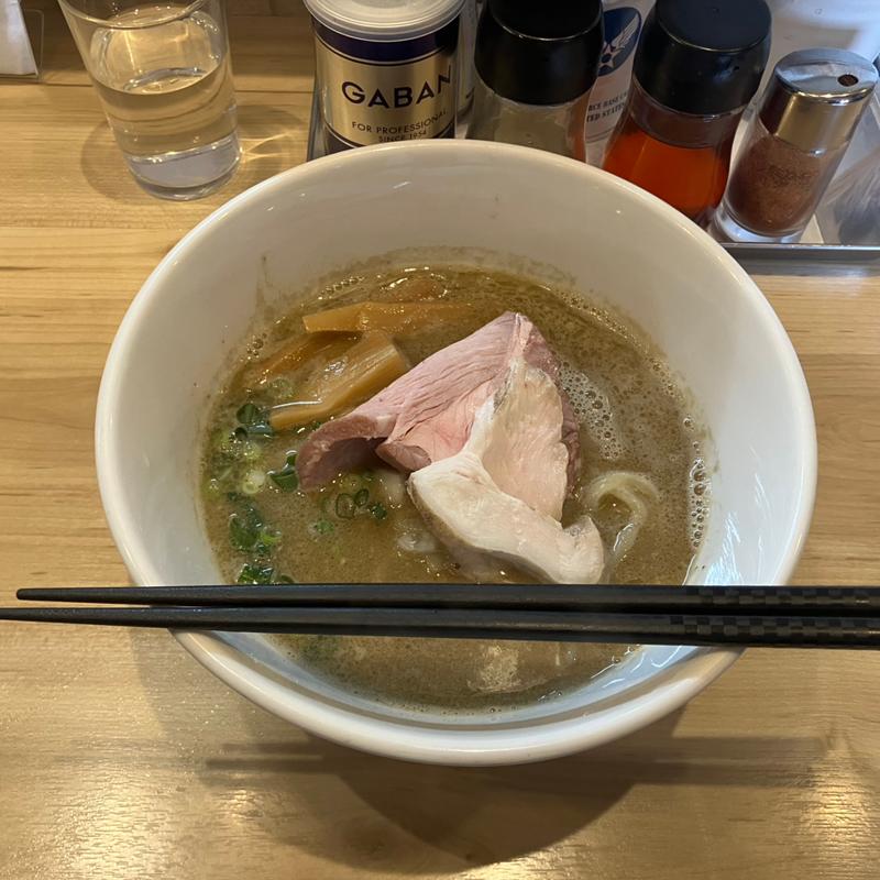 ニボ鶏醤油(麺堂イズム)