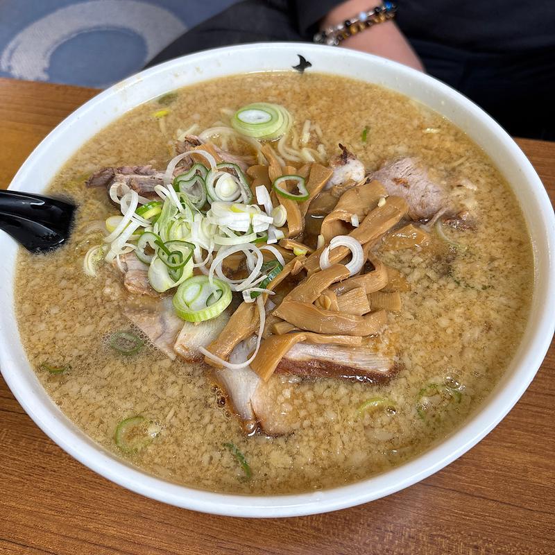 背脂ラーメン特盛3倍(土佐屋)