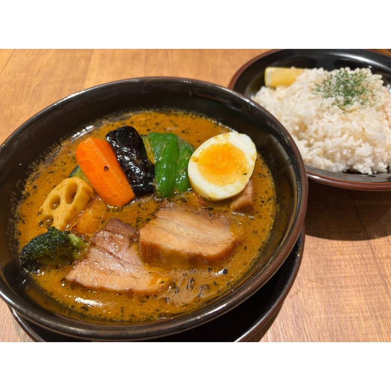 とろとろ角煮と8種野菜(札幌スープカリー SUGOMI 名古屋パルコ店)