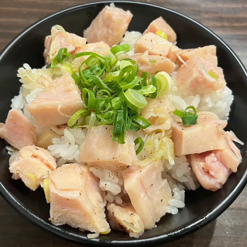 鳥チャーシュー丼(町田汁場しおらーめん進化町田駅前店)