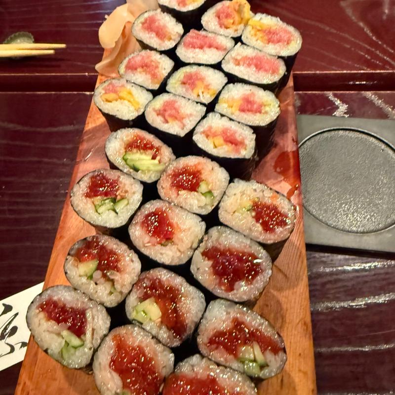 巻物　筋子きゅうり　ねぎとろ　とろたく(京寿し )