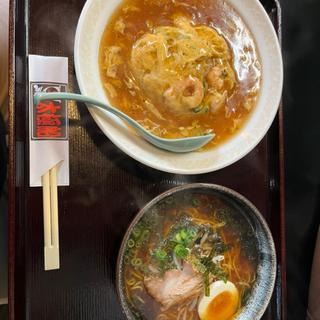 天津飯　ラーメン小セット(太極船(月休))