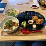 肉まる餃子8から定食(ライス→チャーシュー丼、スープ→玉子スープ)