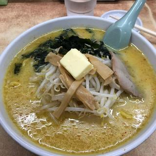 味噌カレー牛乳ラーメン バター入り(味の札幌 大西 )