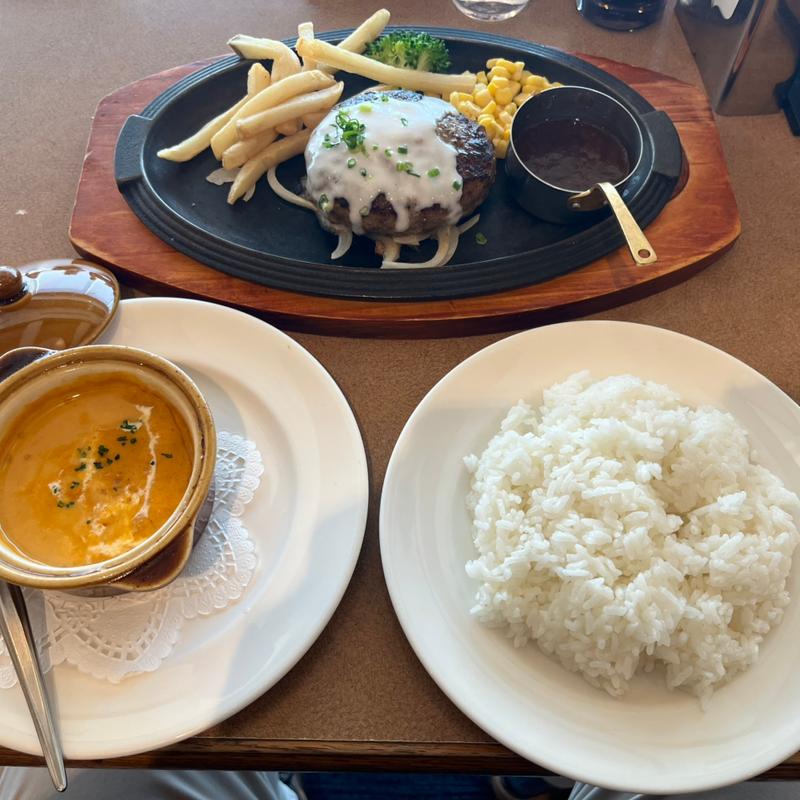 黒x黒ガーリックバーグ ビスク　ライスセット(神戸洋食キッチン)