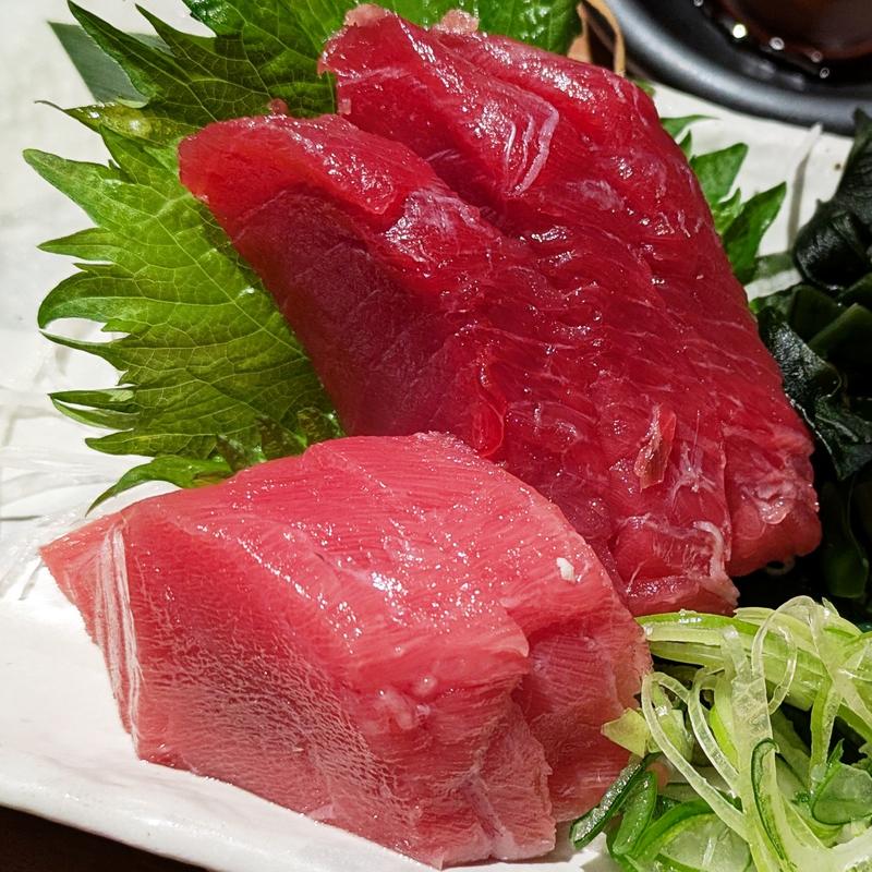 市場直送！生本マグロ刺身(炭火串焼と旬鮮料理の店 備長炭焼 遠州葵家)