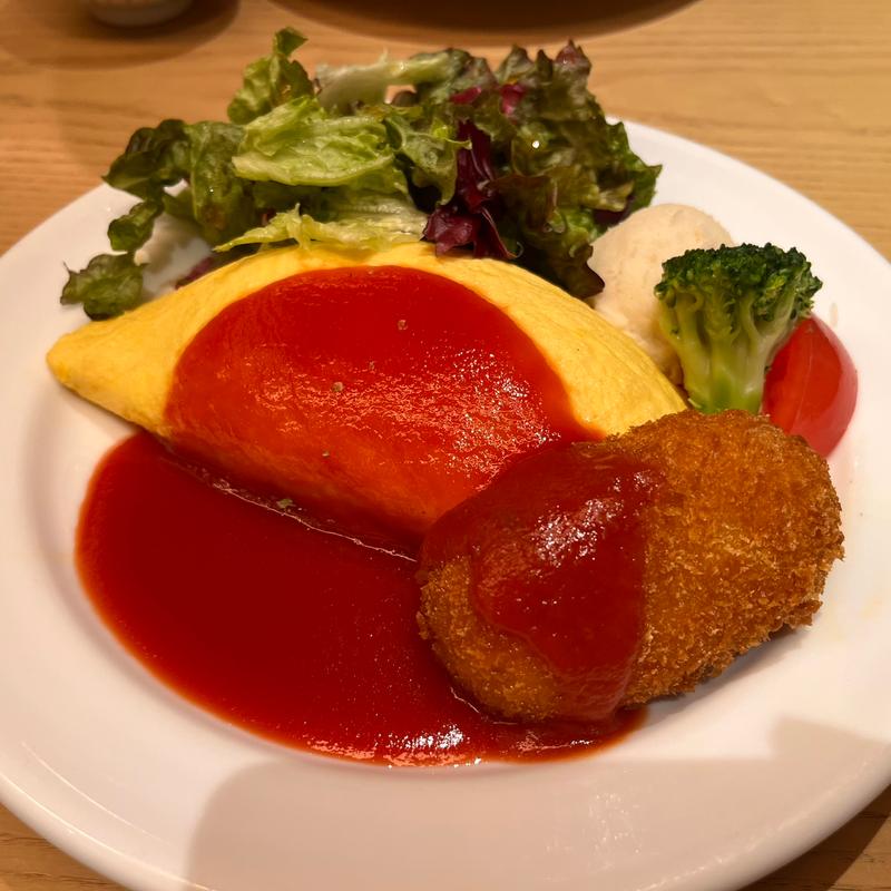 オムライス　カニクリームコロッケ(六本木洋食 おはし)
