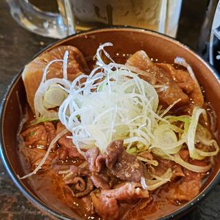もつ煮込み(国民酒場あさひや じぃえんとるまん)