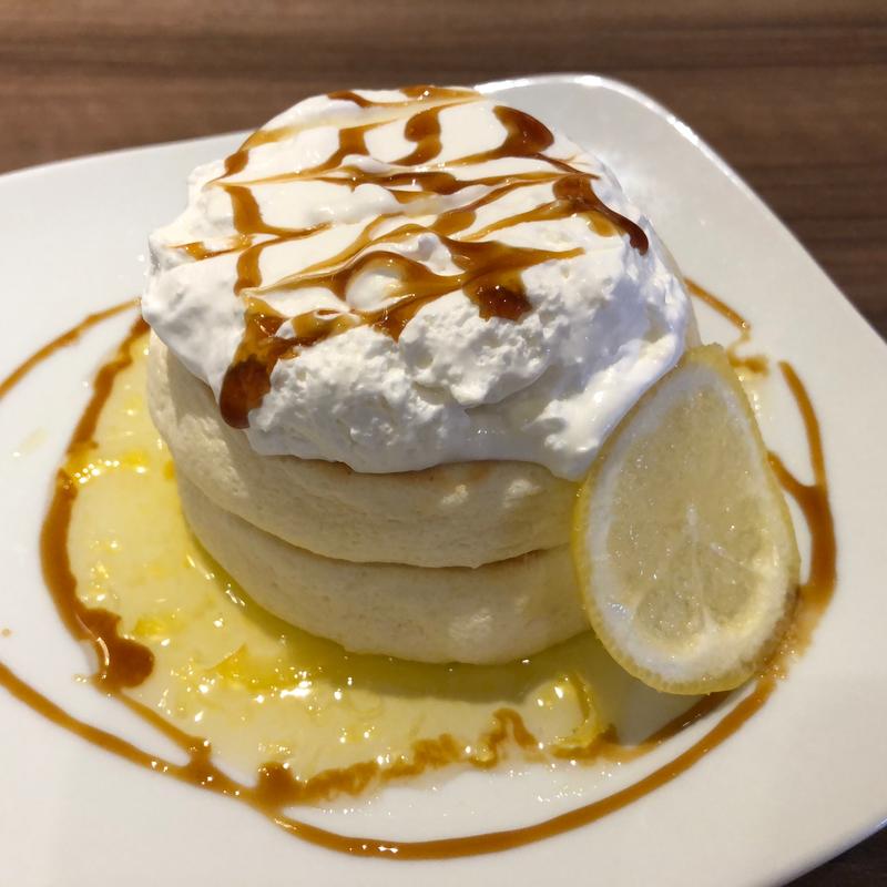 レモンとヨーグルトクリームのパンケーキ(高倉町珈琲 戸田店)