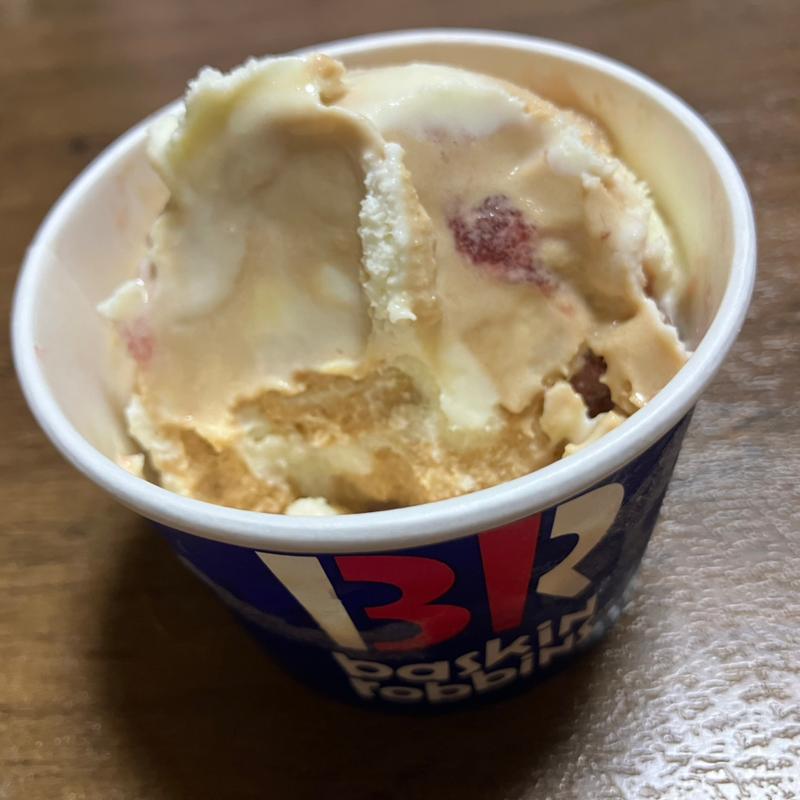 ストロベリーミルクティー(サーティワンアイスクリーム 堺泉北2号ロードサイド店)