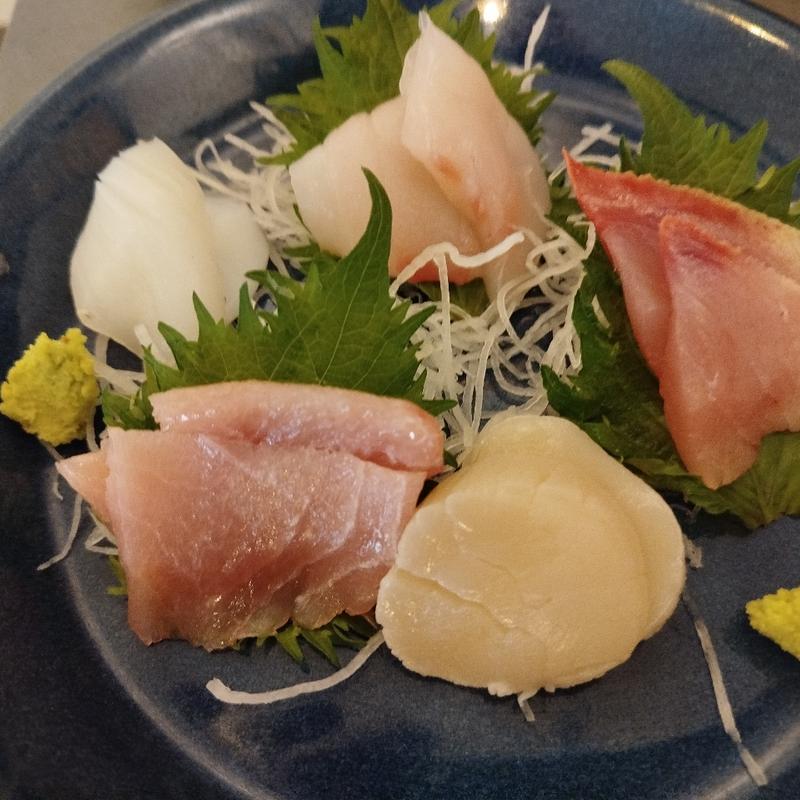 刺し身5点盛り(大衆立ち飲み酒場 丸の内 おお島)