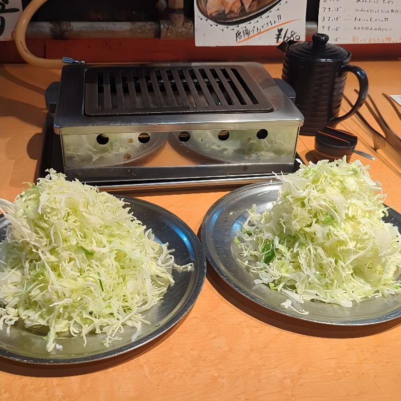 お通しキャベツ(ロース焼肉専門店 肉酒場)
