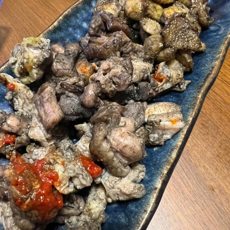 地鶏炭火焼 ひね ヤゲン軟骨MIX ひね皮(地鶏やす)