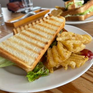 スモークサーモン（道産）&クリームチーズ(真狩BASE Breakfast&Sandwich)