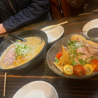 サラダラーメン(BAR MOON)