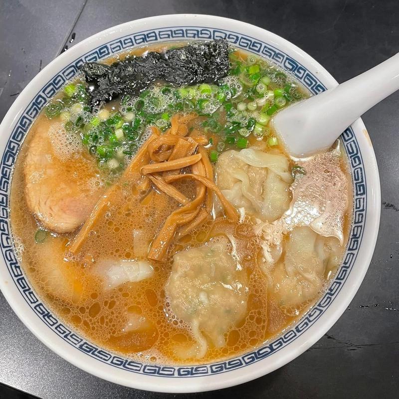 雲呑麺 醤油味(徒歩徒歩亭)