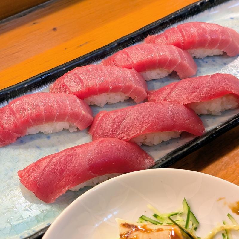 中トロ＋赤身(金太楼鮨 馬道店)