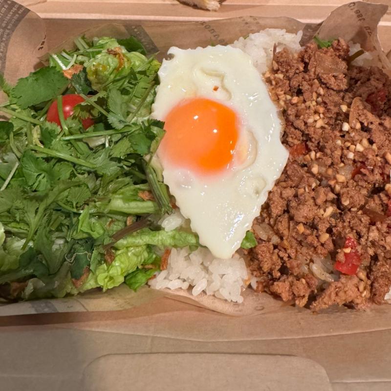 ガバオライスBOX(ベトナム料理 ふぉーの店 本町店)