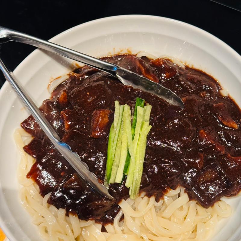 韓式ジャージャー麺(長寿韓酒房 海浜幕張店)